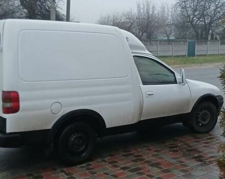 Білий Опель Комбо вант.-пас., об'ємом двигуна 1.4 л та пробігом 200 тис. км за 900 $, фото 4 на Automoto.ua