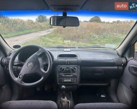 Білий Опель Комбо вант.-пас., об'ємом двигуна 1.7 л та пробігом 370 тис. км за 1500 $, фото 2 на Automoto.ua