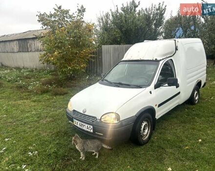 Білий Опель Комбо вант.-пас., об'ємом двигуна 1.7 л та пробігом 370 тис. км за 1500 $, фото 12 на Automoto.ua