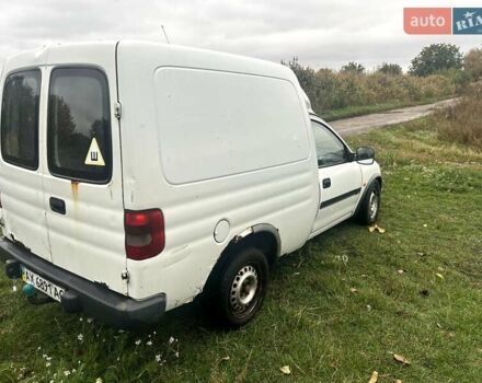 Білий Опель Комбо вант.-пас., об'ємом двигуна 1.7 л та пробігом 370 тис. км за 1500 $, фото 8 на Automoto.ua