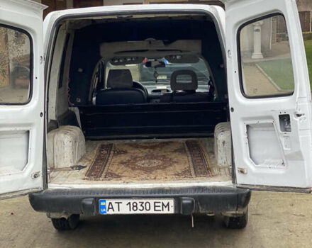 Белый Опель Комбо груз.-пасс., объемом двигателя 1.7 л и пробегом 326 тыс. км за 1750 $, фото 3 на Automoto.ua