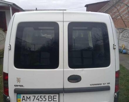 Белый Опель Комбо груз.-пасс., объемом двигателя 1.7 л и пробегом 455 тыс. км за 2500 $, фото 4 на Automoto.ua