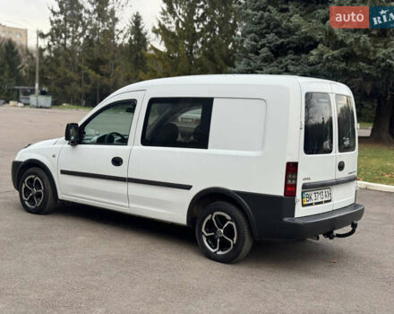 Белый Опель Комбо груз.-пасс., объемом двигателя 1.69 л и пробегом 299 тыс. км за 2999 $, фото 8 на Automoto.ua