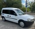 Белый Опель Комбо груз.-пасс., объемом двигателя 1.7 л и пробегом 370 тыс. км за 3200 $, фото 1 на Automoto.ua
