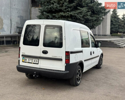 Белый Опель Комбо груз.-пасс., объемом двигателя 1.69 л и пробегом 299 тыс. км за 2999 $, фото 5 на Automoto.ua