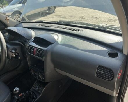 Білий Опель Комбо вант.-пас., об'ємом двигуна 1.7 л та пробігом 230 тис. км за 2700 $, фото 9 на Automoto.ua