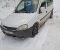Белый Опель Комбо груз.-пасс., объемом двигателя 1.7 л и пробегом 455 тыс. км за 3500 $, фото 1 на Automoto.ua