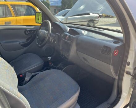 Білий Опель Комбо вант.-пас., об'ємом двигуна 1.7 л та пробігом 230 тис. км за 2700 $, фото 6 на Automoto.ua