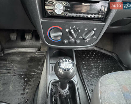 Белый Опель Комбо груз.-пасс., объемом двигателя 1.69 л и пробегом 299 тыс. км за 2999 $, фото 37 на Automoto.ua