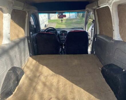 Білий Опель Комбо вант.-пас., об'ємом двигуна 1.69 л та пробігом 250 тис. км за 2900 $, фото 11 на Automoto.ua