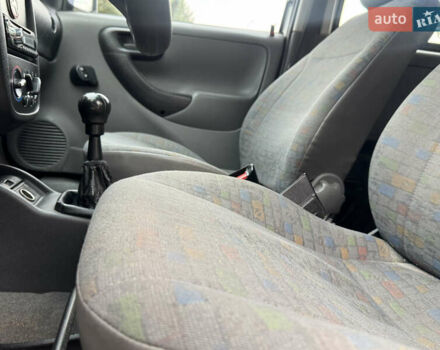 Белый Опель Комбо груз.-пасс., объемом двигателя 1.69 л и пробегом 299 тыс. км за 2999 $, фото 31 на Automoto.ua