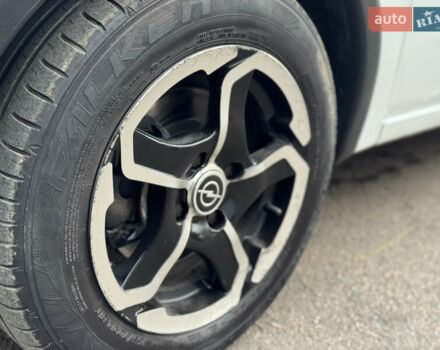 Белый Опель Комбо груз.-пасс., объемом двигателя 1.69 л и пробегом 299 тыс. км за 2999 $, фото 15 на Automoto.ua