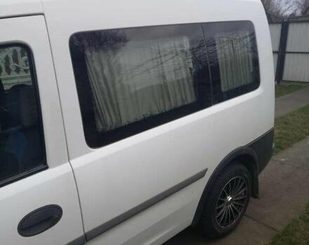 Белый Опель Комбо груз.-пасс., объемом двигателя 1.7 л и пробегом 455 тыс. км за 2500 $, фото 2 на Automoto.ua