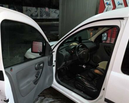 Белый Опель Комбо груз.-пасс., объемом двигателя 1.69 л и пробегом 475 тыс. км за 3500 $, фото 2 на Automoto.ua