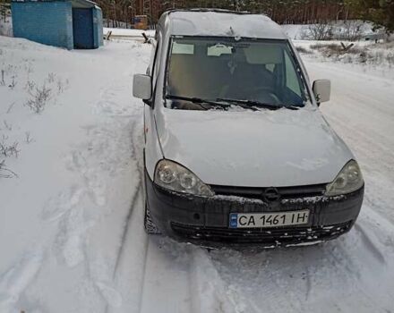 Білий Опель Комбо вант.-пас., об'ємом двигуна 1.7 л та пробігом 455 тис. км за 3100 $, фото 3 на Automoto.ua