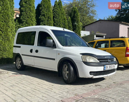 Белый Опель Комбо груз.-пасс., объемом двигателя 1.69 л и пробегом 230 тыс. км за 2990 $, фото 1 на Automoto.ua