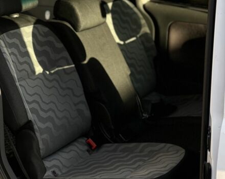 Білий Опель Комбо вант.-пас., об'ємом двигуна 1.7 л та пробігом 300 тис. км за 3400 $, фото 4 на Automoto.ua