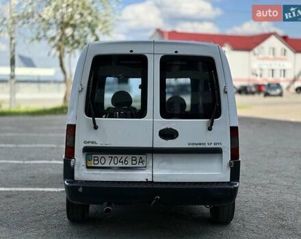 Білий Опель Комбо вант.-пас., об'ємом двигуна 1.69 л та пробігом 361 тис. км за 2999 $, фото 12 на Automoto.ua