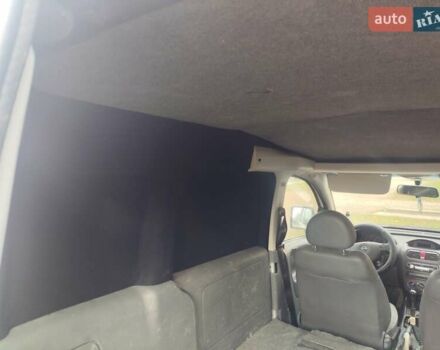 Белый Опель Комбо груз.-пасс., объемом двигателя 1.69 л и пробегом 235 тыс. км за 1998 $, фото 5 на Automoto.ua