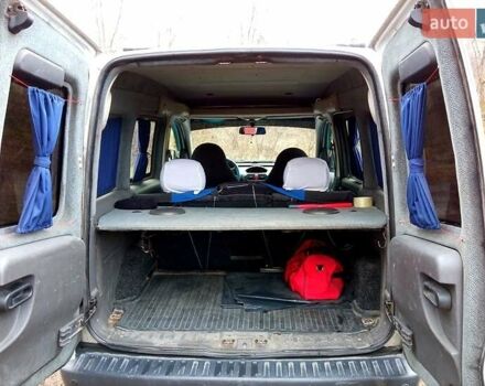 Белый Опель Комбо груз.-пасс., объемом двигателя 1.7 л и пробегом 318 тыс. км за 4200 $, фото 6 на Automoto.ua
