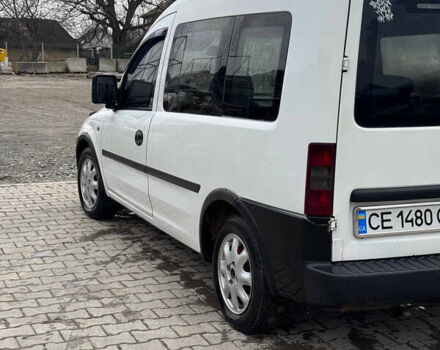 Белый Опель Комбо груз.-пасс., объемом двигателя 1.7 л и пробегом 350 тыс. км за 3500 $, фото 4 на Automoto.ua