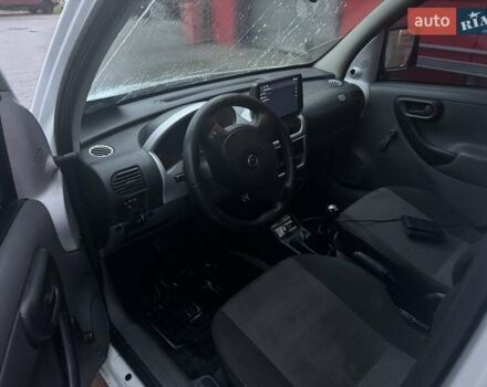 Опель Комбо груз.-пасс. 2003 в Калуше на Automoto.ua Белый Опель Комбо груз.-пасс., объемом двигателя 1.69 л и пробегом 350 тыс. км за 3888 $, фото 14 на Automoto.ua