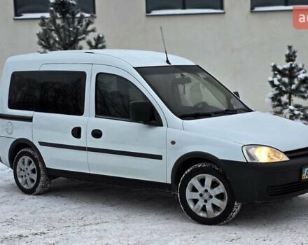 Белый Опель Комбо груз.-пасс., объемом двигателя 1.7 л и пробегом 379 тыс. км за 3550 $, фото 26 на Automoto.ua