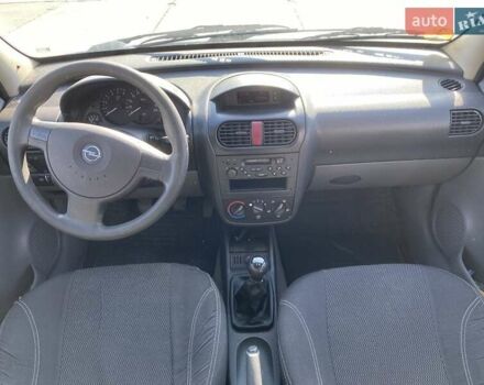 Белый Опель Комбо груз.-пасс., объемом двигателя 1.7 л и пробегом 442 тыс. км за 3300 $, фото 3 на Automoto.ua