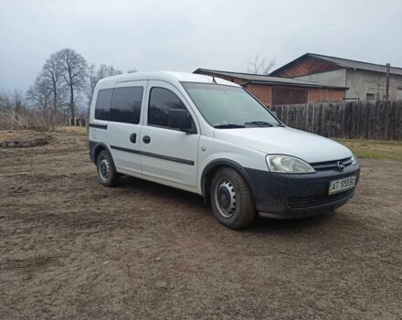 Белый Опель Комбо груз.-пасс., объемом двигателя 1.7 л и пробегом 227 тыс. км за 3700 $, фото 1 на Automoto.ua