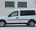 Белый Опель Комбо груз.-пасс., объемом двигателя 1.7 л и пробегом 379 тыс. км за 3550 $, фото 10 на Automoto.ua