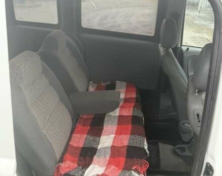 Белый Опель Комбо груз.-пасс., объемом двигателя 1.3 л и пробегом 267 тыс. км за 2700 $, фото 8 на Automoto.ua