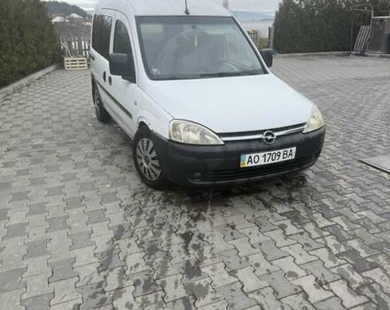 Белый Опель Комбо груз.-пасс., объемом двигателя 1.3 л и пробегом 267 тыс. км за 2700 $, фото 1 на Automoto.ua