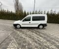 Белый Опель Комбо груз.-пасс., объемом двигателя 0 л и пробегом 260 тыс. км за 2700 $, фото 2 на Automoto.ua