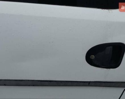 Білий Опель Комбо вант.-пас., об'ємом двигуна 1.69 л та пробігом 310 тис. км за 2900 $, фото 11 на Automoto.ua