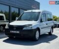 Белый Опель Комбо груз.-пасс., объемом двигателя 1.7 л и пробегом 320 тыс. км за 3400 $, фото 1 на Automoto.ua
