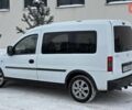 Белый Опель Комбо груз.-пасс., объемом двигателя 1.7 л и пробегом 379 тыс. км за 3550 $, фото 12 на Automoto.ua
