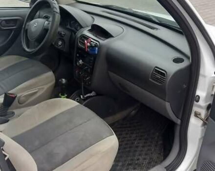 Білий Опель Комбо вант.-пас., об'ємом двигуна 1.69 л та пробігом 310 тис. км за 2900 $, фото 12 на Automoto.ua