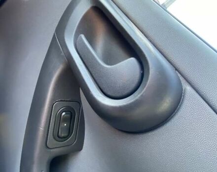 Белый Опель Комбо груз.-пасс., объемом двигателя 1.7 л и пробегом 442 тыс. км за 3300 $, фото 11 на Automoto.ua