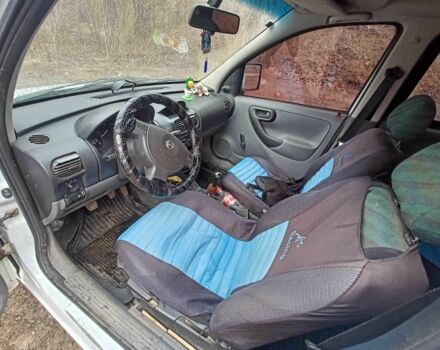 Белый Опель Комбо груз.-пасс., объемом двигателя 1.7 л и пробегом 227 тыс. км за 3700 $, фото 6 на Automoto.ua