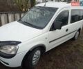 Белый Опель Комбо груз.-пасс., объемом двигателя 1.7 л и пробегом 285 тыс. км за 4200 $, фото 3 на Automoto.ua