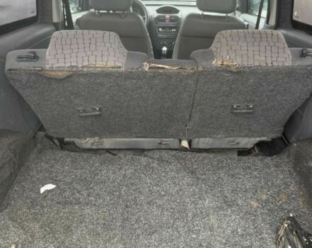 Белый Опель Комбо груз.-пасс., объемом двигателя 0 л и пробегом 260 тыс. км за 2700 $, фото 7 на Automoto.ua