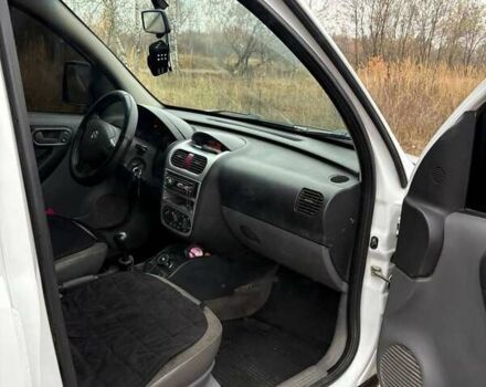 Белый Опель Комбо груз.-пасс., объемом двигателя 1.7 л и пробегом 380 тыс. км за 3500 $, фото 8 на Automoto.ua