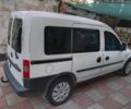 Белый Опель Комбо груз.-пасс., объемом двигателя 1.6 л и пробегом 290 тыс. км за 2400 $, фото 2 на Automoto.ua