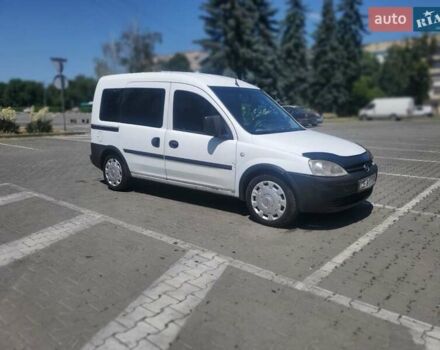 Білий Опель Комбо вант.-пас., об'ємом двигуна 1.3 л та пробігом 221 тис. км за 3600 $, фото 6 на Automoto.ua