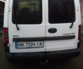 Белый Опель Комбо груз.-пасс., объемом двигателя 1.3 л и пробегом 300 тыс. км за 4200 $, фото 2 на Automoto.ua