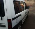 Белый Опель Комбо груз.-пасс., объемом двигателя 1.3 л и пробегом 300 тыс. км за 4200 $, фото 1 на Automoto.ua