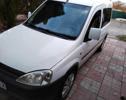 Белый Опель Комбо груз.-пасс., объемом двигателя 1.6 л и пробегом 290 тыс. км за 2400 $, фото 19 на Automoto.ua