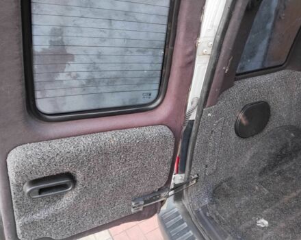 Белый Опель Комбо груз.-пасс., объемом двигателя 1.6 л и пробегом 290 тыс. км за 2400 $, фото 8 на Automoto.ua