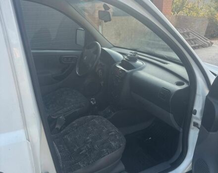 Білий Опель Комбо вант.-пас., об'ємом двигуна 1.3 л та пробігом 288 тис. км за 3299 $, фото 10 на Automoto.ua