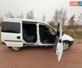 Белый Опель Комбо груз.-пасс., объемом двигателя 1.7 л и пробегом 380 тыс. км за 3500 $, фото 2 на Automoto.ua